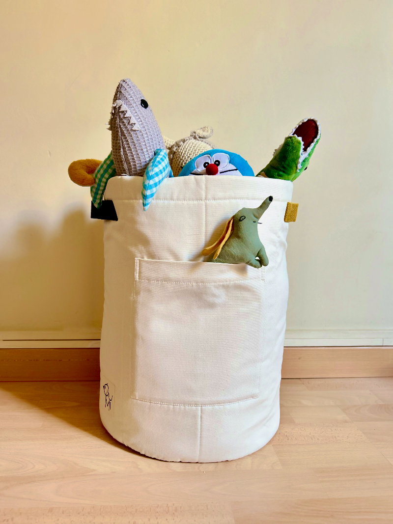 Large Storage Basket · "Tiny Treasures"