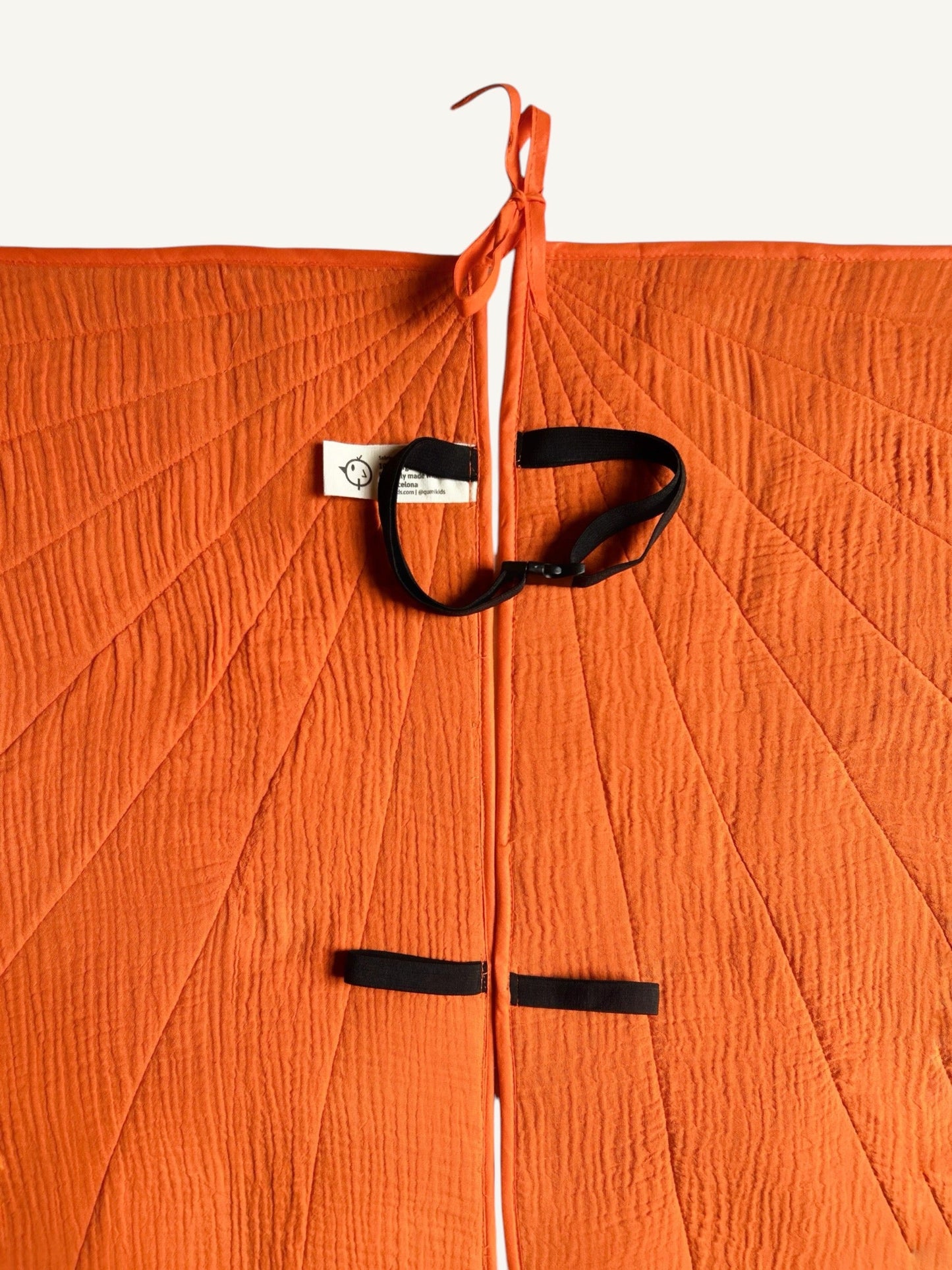 disfraz alas confeccionado a mano con algodón orgánico 100%